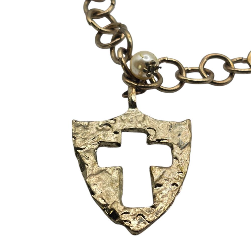 Necklace Cross Cut Out Shield Pendant Textured Gold Tone Vintage Toggle Clasp